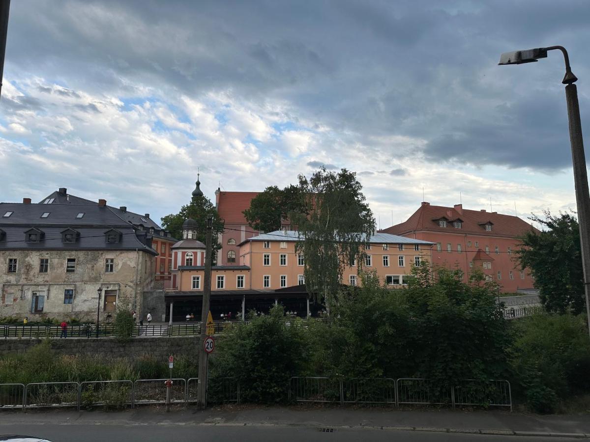 Apartament Przy Cieplickich Tezniach Jelenia Góra Exteriör bild