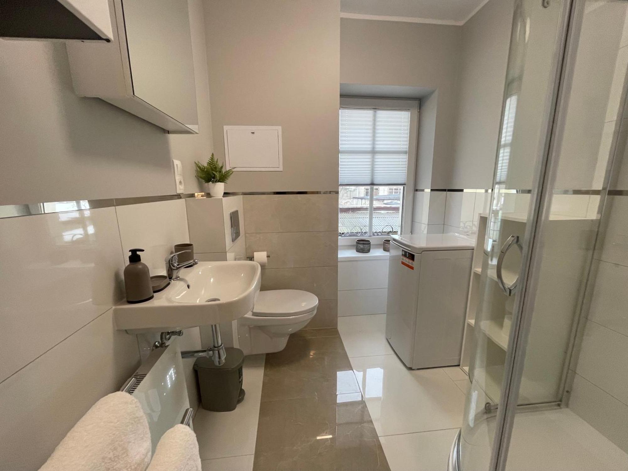 Apartament Przy Cieplickich Tezniach Jelenia Góra Exteriör bild