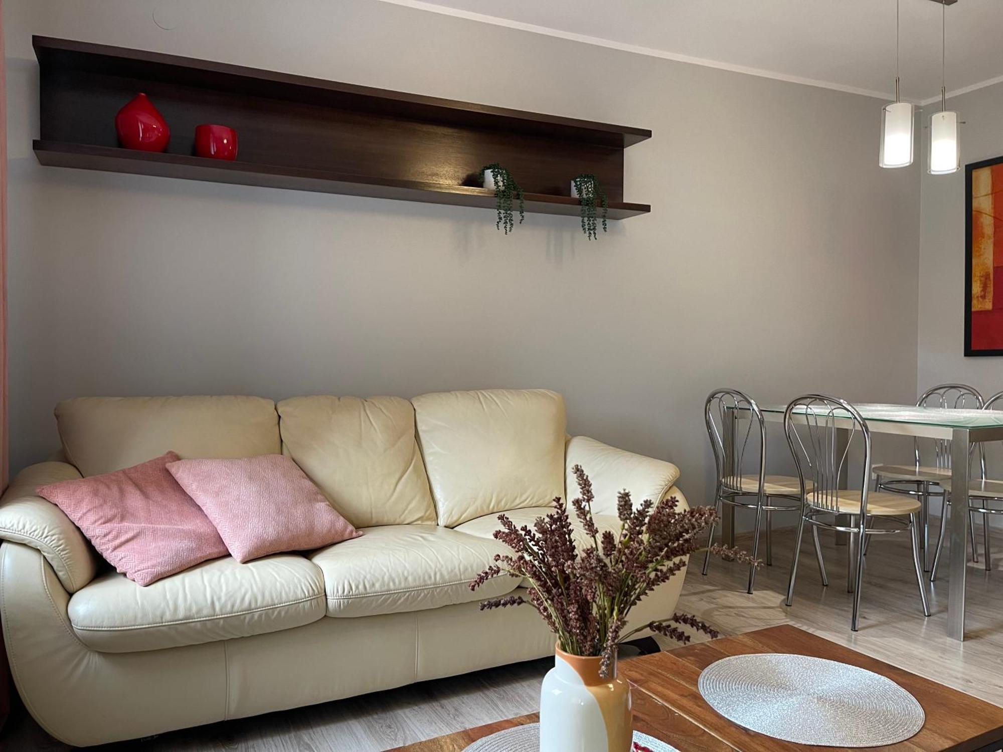 Apartament Przy Cieplickich Tezniach Jelenia Góra Exteriör bild